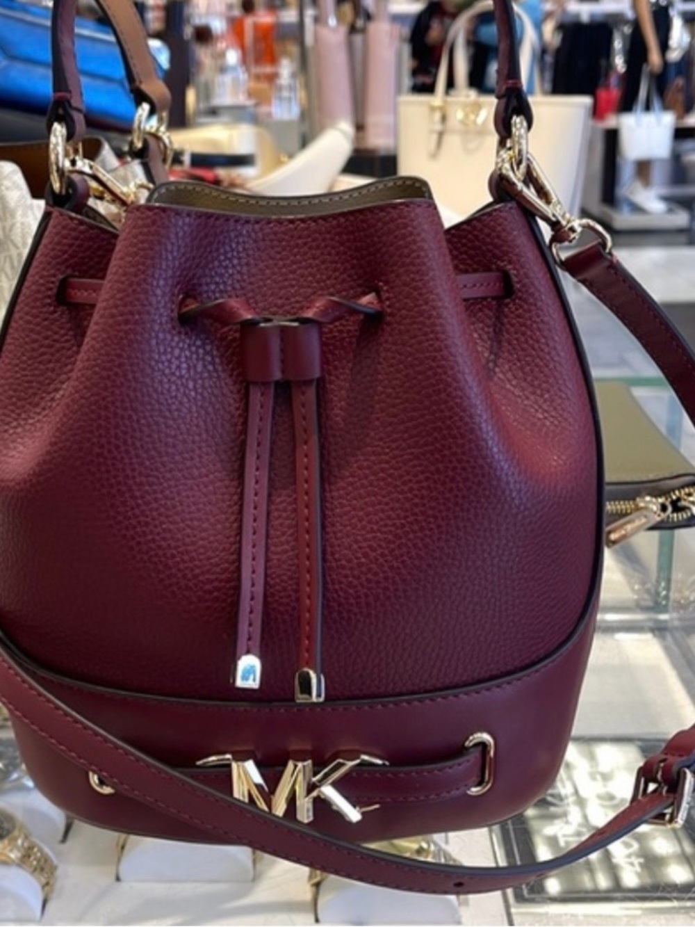 Michael Kors Reed Bucket Bag Set - Picture 2 of 9